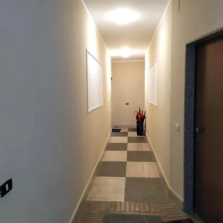 Top Apartment *