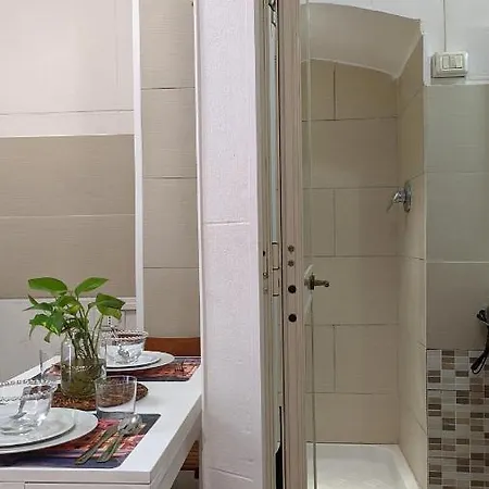 Top Apartment Apartment